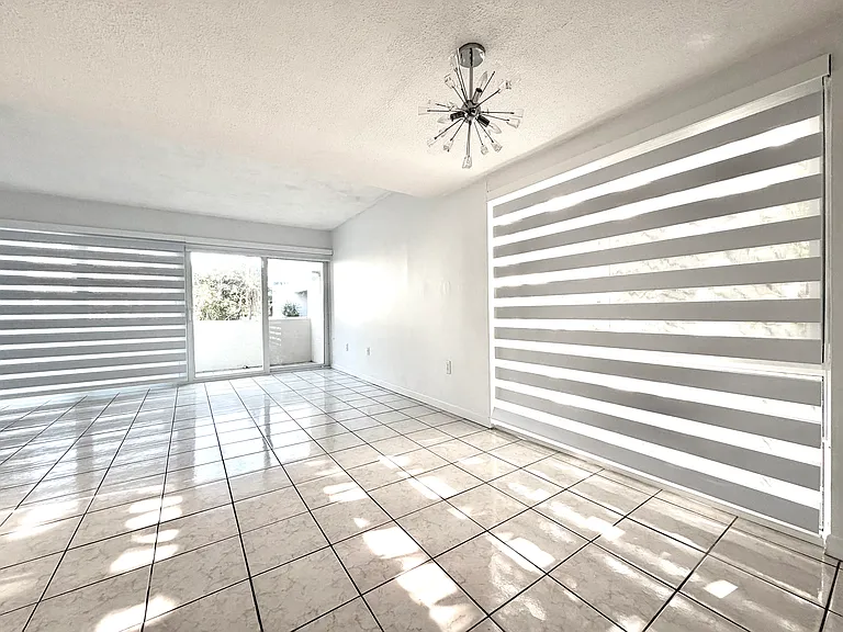 1912 SW 17th Ave #21 — Photo 10