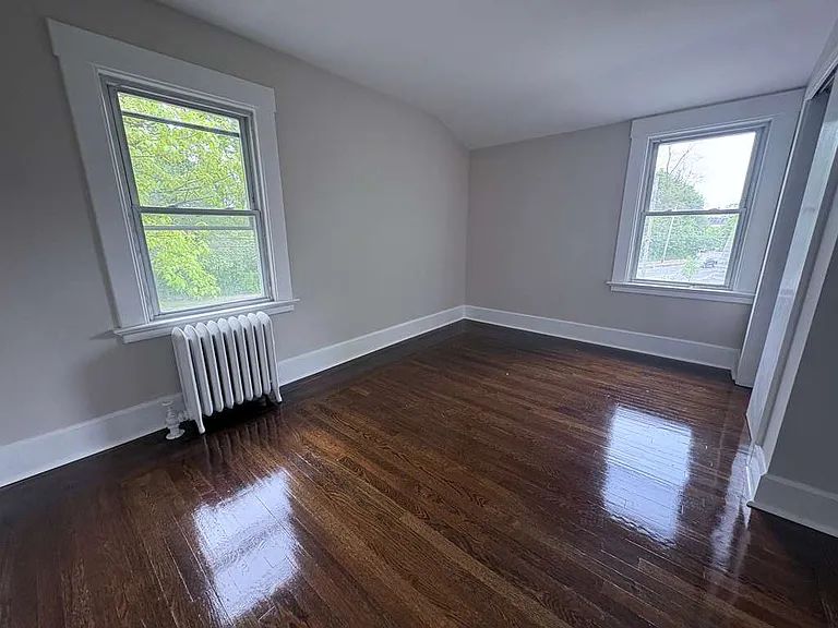 150 Crescent St #150 — Photo 9