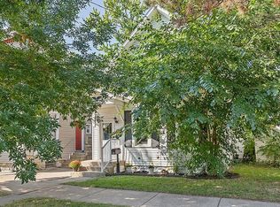 1003 Jackson St NW, Grand Rapids, MI 49504