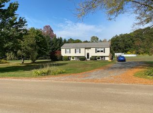 18 Hoosac Rd, Deerfield, MA 01342