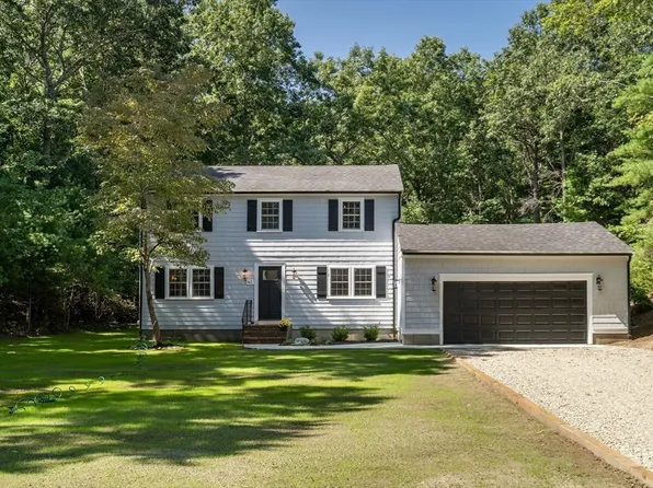 83 Brandeis Cir, Halifax, MA 02338