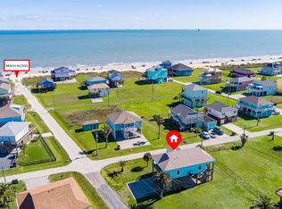 2011 Vista Dr, Crystal Beach, TX 77650