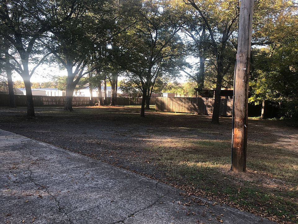 2nd image of 1705 S Donaghey Ave
