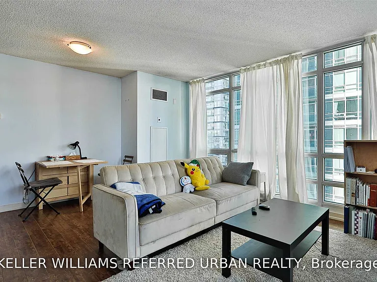 397 Front St W #1210 — Photo 5