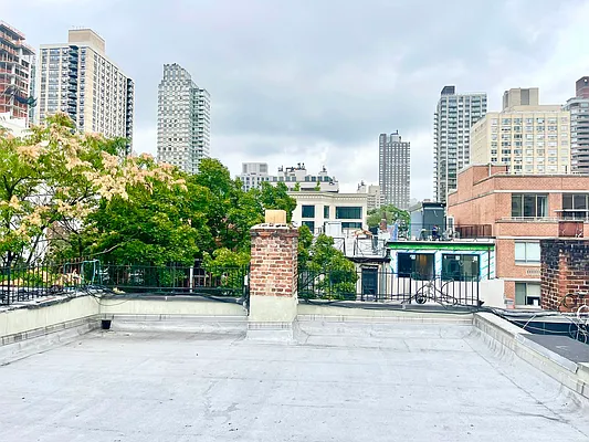 Rented by Century 21 Premier  | media 5