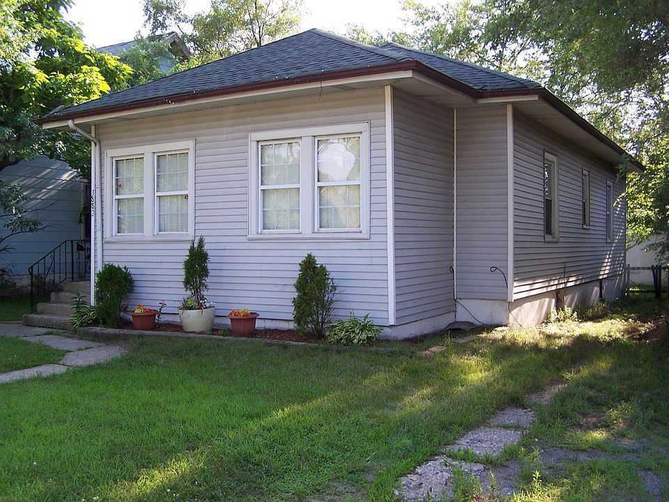 1st image of 3882 Maryland St