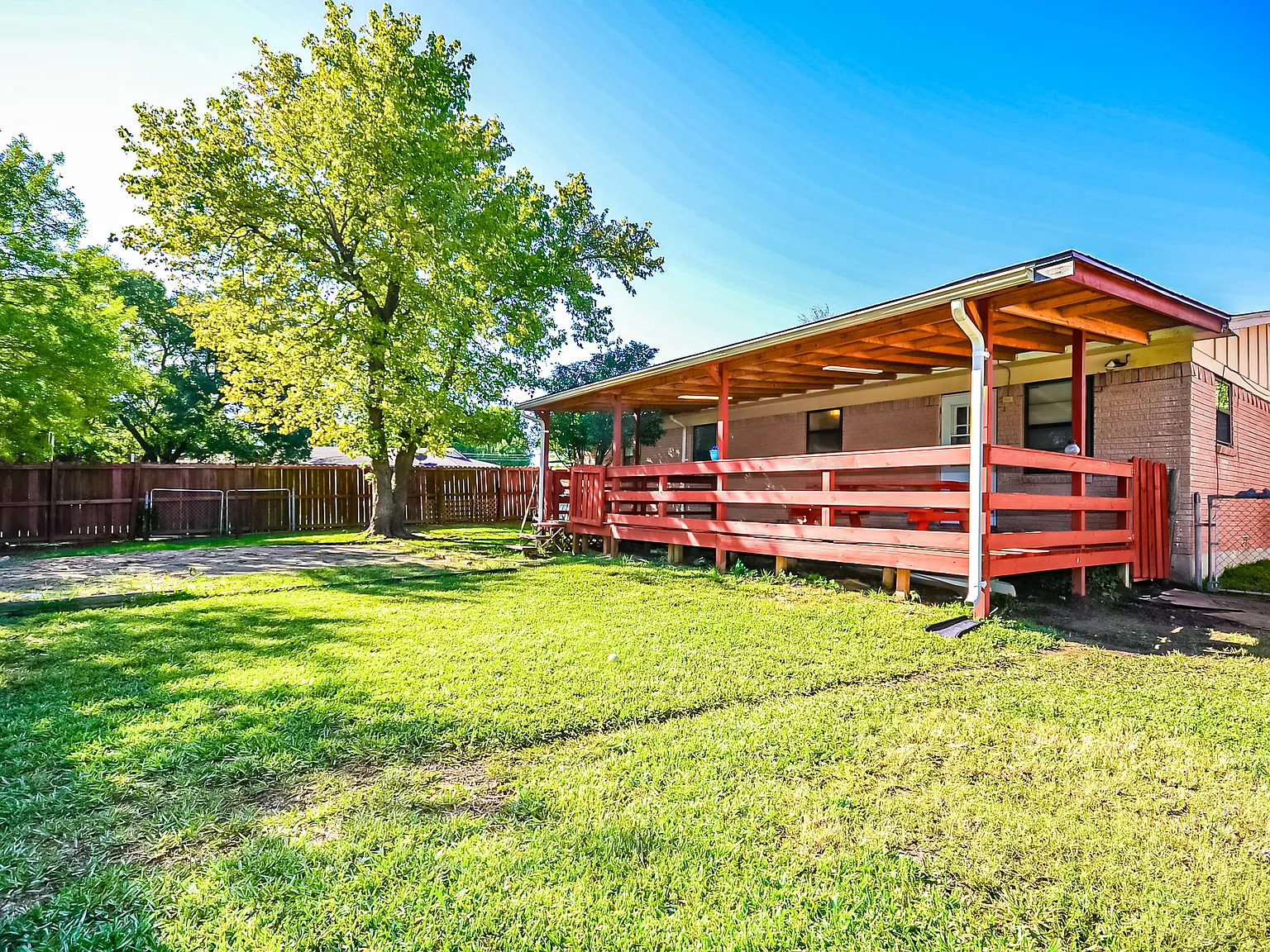 4 bed, 1469 sqft, $1,495 — Photo 2
