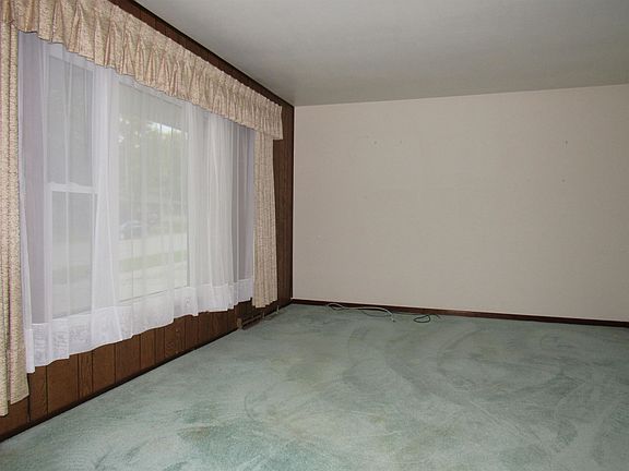 2nd image of 1530 Glendale St