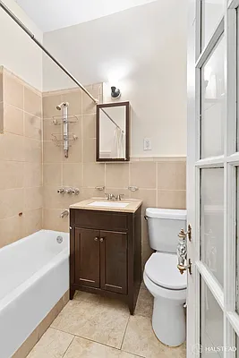 Rented by Halstead Real Estate | media 6