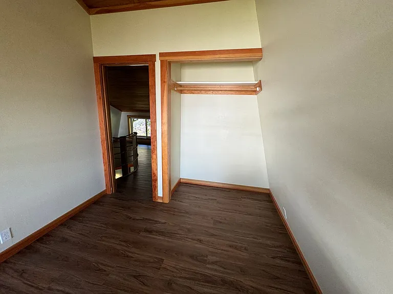 1318 NW Voyager Way — Photo 31