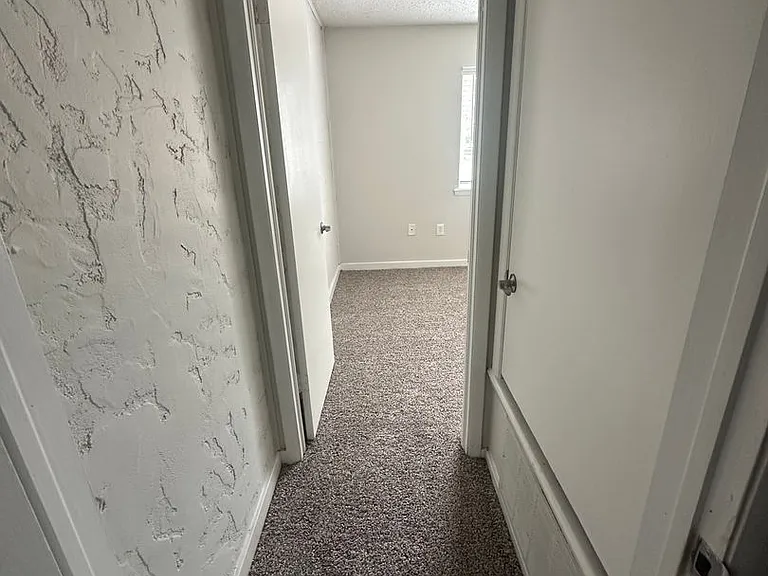 Regency Point Luxury Apartments — Photo 90