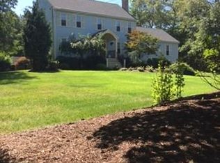 14 Sherwood Ln, Lakeville, MA 02347