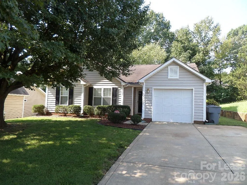 3 bed, 2.0 bath, $1,850 — Photo 1