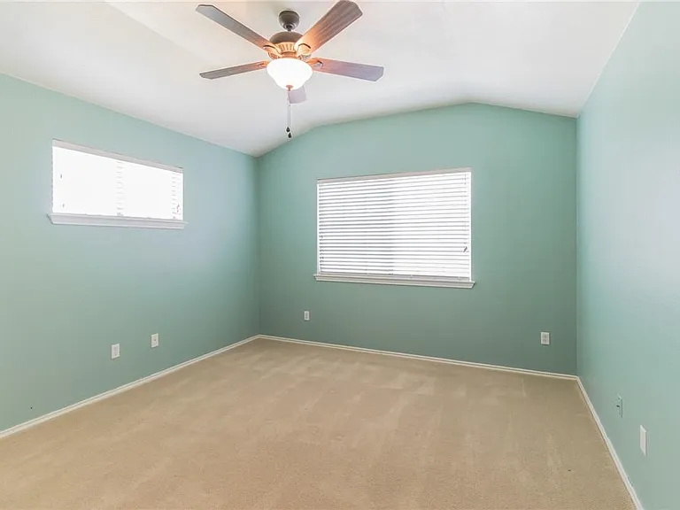 9201 Brodie Ln #902 — Photo 4