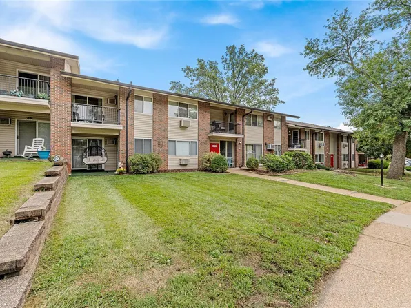 9012 Villaridge Ct APT E, Saint Louis, MO 63123