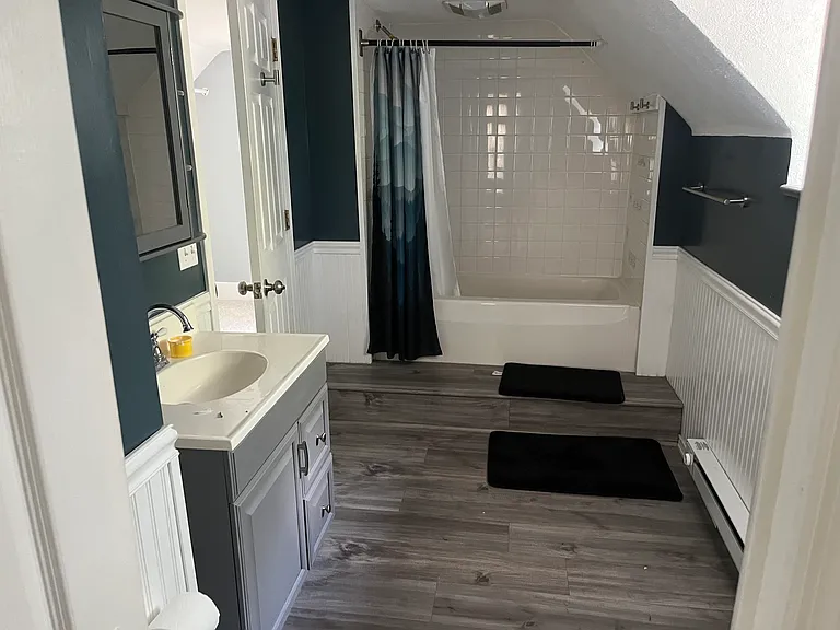 1025 Sawyer Rd — Photo 8