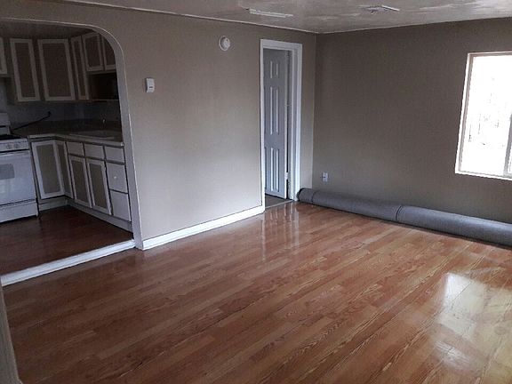 4th image of 4580 W Kentucky Ave