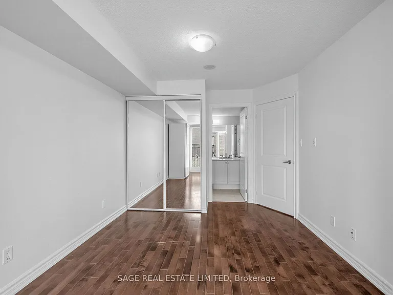 308 Palmerston Ave #315 — Photo 24