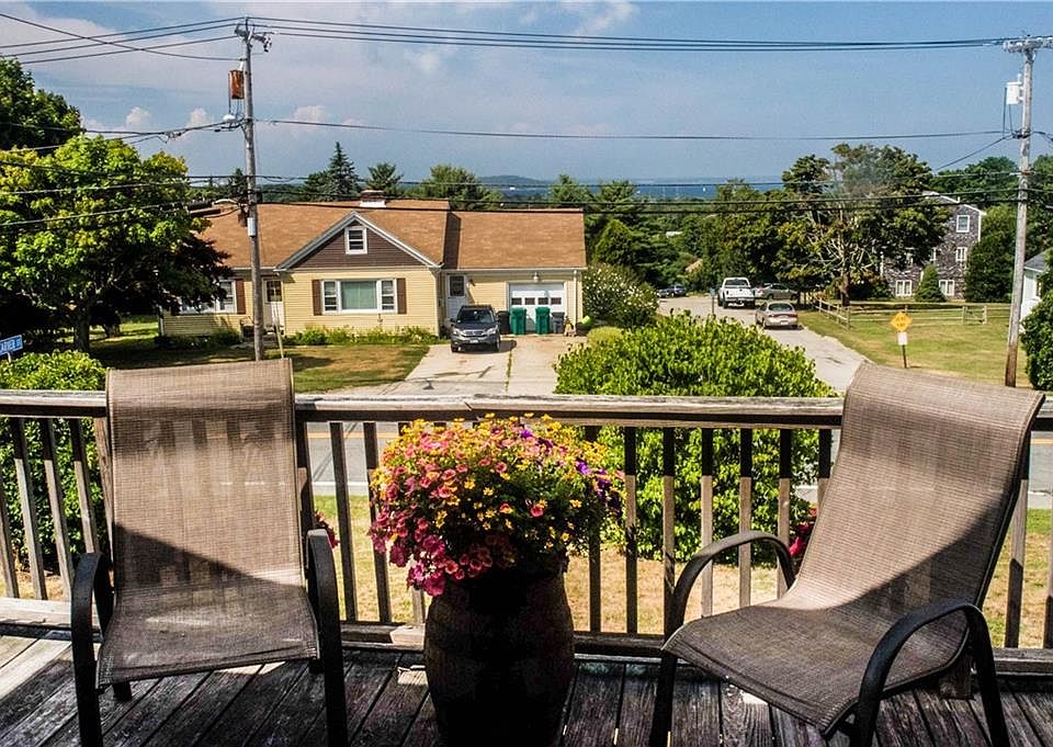 144 Sprague St, Portsmouth, RI 02871 Zillow