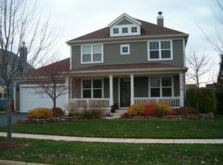 369 Oakmont Dr, Cary, IL 60013