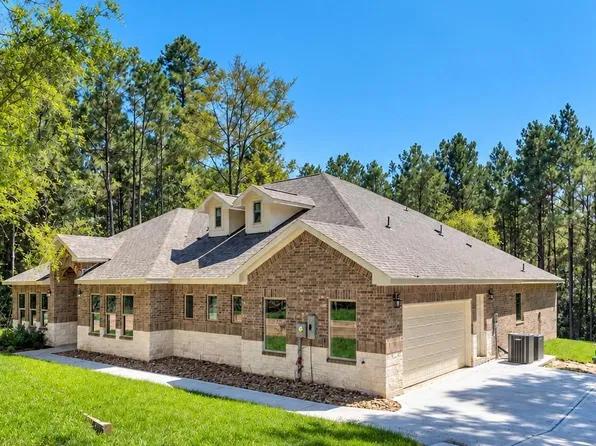 179 Copperleaf Rd, Huntsville, TX 77340