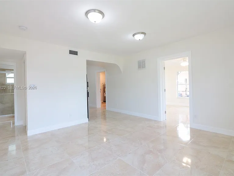 3014 NW 6th St — Photo 18