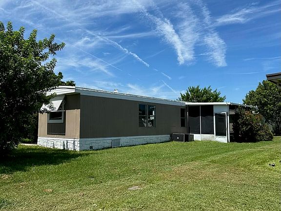 2nd image of 953 Cashew Circle