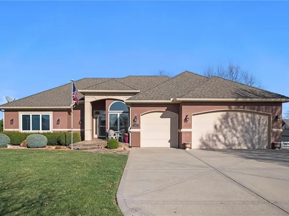 5009 N 131st Dr, Kansas City, KS 66109