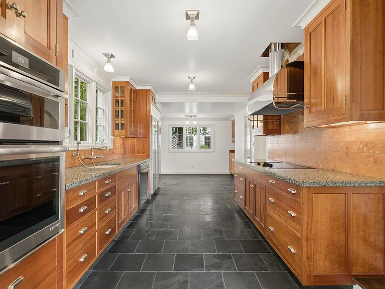 1524 SW Myrtle St — Photo 16