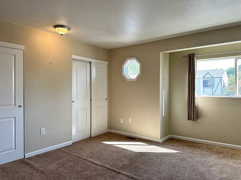 312 Southridge Pl — Photo 15