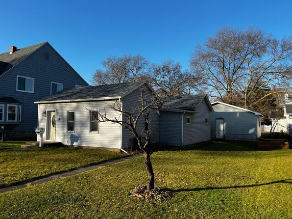 426 E Illinois Ave, Morris, IL 60450