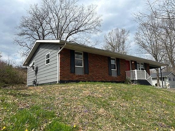 3rd image of 1601 Mary Ellen Dr