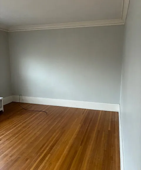 1 Windsor Ave — Photo 17