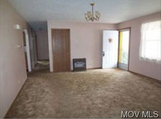 1047 Stephens Fork Rd, Mineral Wells, WV 26150