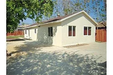 174 W Magnolia Ave Photo 1