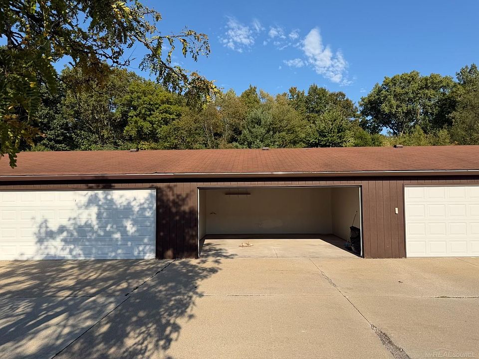 38695 Harrison Creek Ct Building 7-g, photo 2