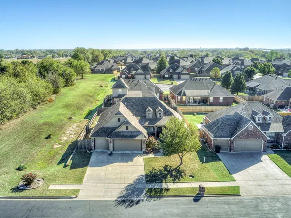7009 N 120th East Ave, Owasso, OK 74055