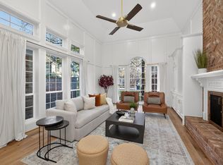 32 Mellow Leaf Ct, Spring, TX 77381