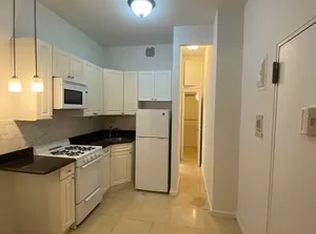 441 E 83rd St #B1, New York, NY 10028