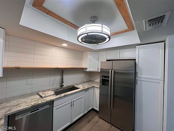5th image of 3906 SE 11th Pl APT 606