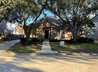 215 Heathbrook Ln, Houston, TX 77094
