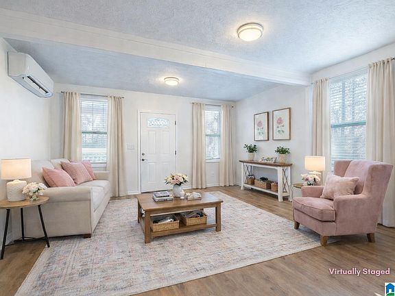 5th image of 120 3rd Ave N