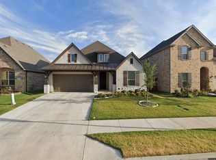 621 Bridgewater Rd, Fort Worth, TX 76131