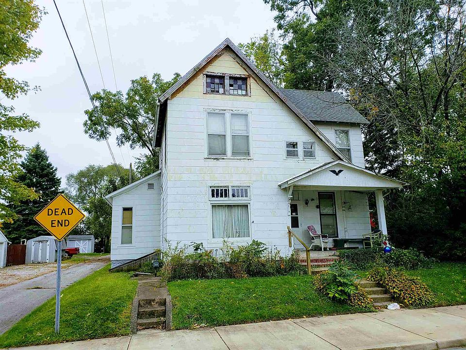 2nd image of 215 E Harrison St