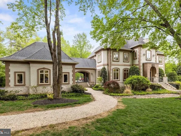 606 Kentland Dr, Great Falls, VA 22066