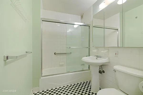 Rented by Corcoran | media 11