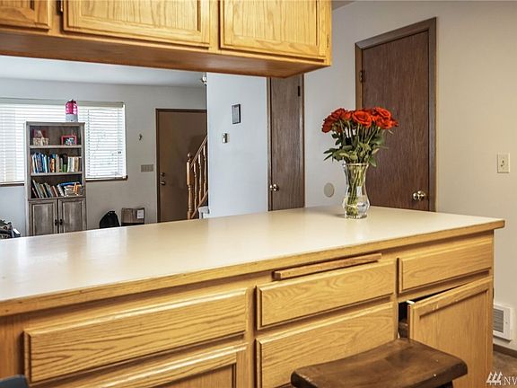 5th image of 7408 Rainier Dr APT A