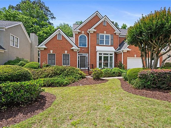 2nd image of 2381 Briarleigh Way