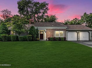 2 Drury Ct, Brick, NJ 08724