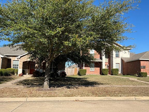 3rd image of 1711 Summerwood Ln